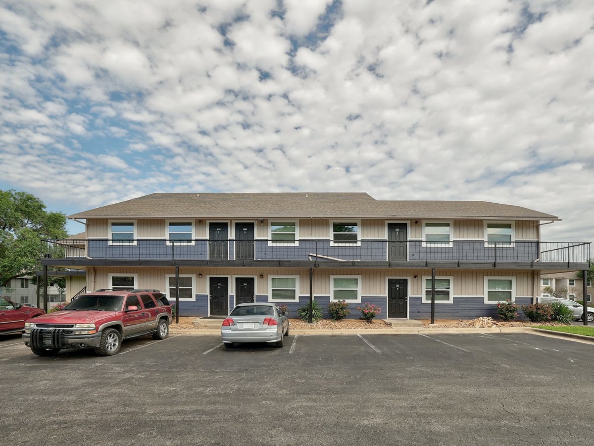 Photos and Video of Villas at Quail Creek in Austin, TX